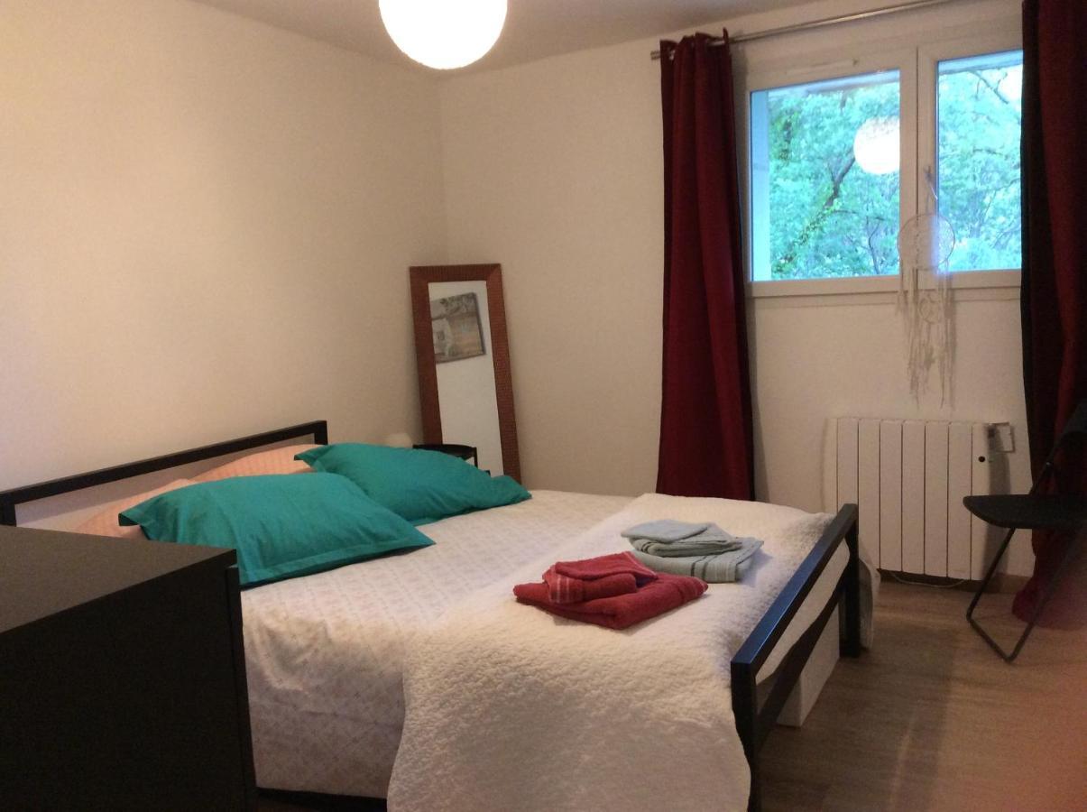 Apartament Simplicite Et Confort En Luberon Ménerbes Zewnętrze zdjęcie